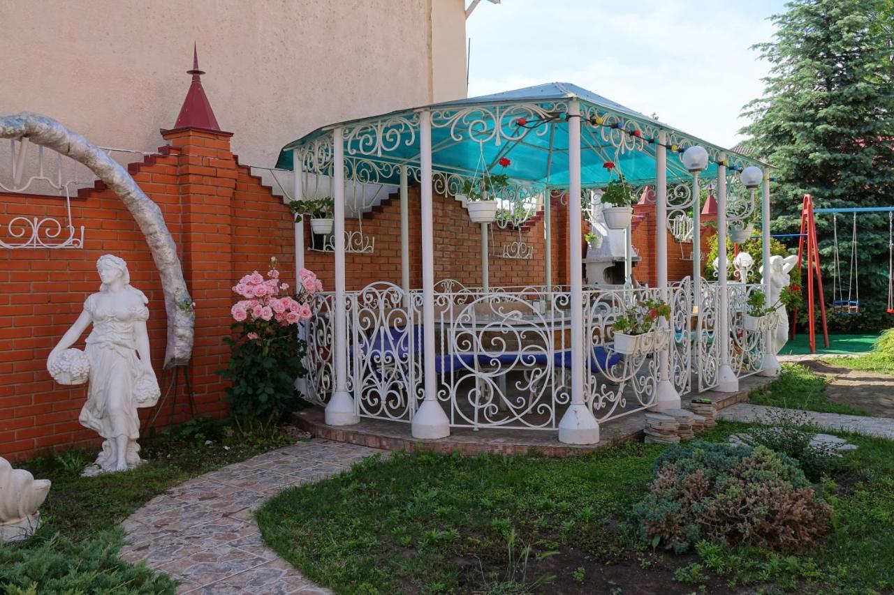 White House Apartments Odessa Ngoại thất bức ảnh