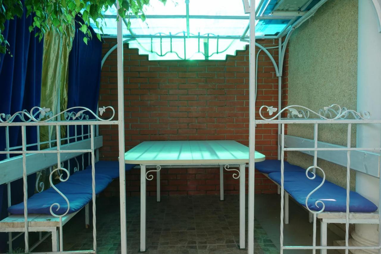White House Apartments Odessa Ngoại thất bức ảnh