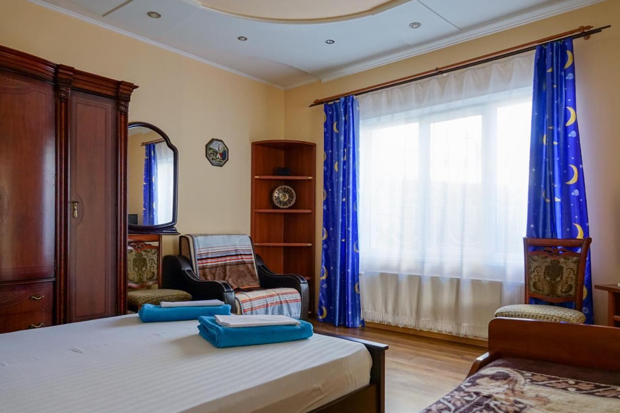 White House Apartments Odessa Ngoại thất bức ảnh