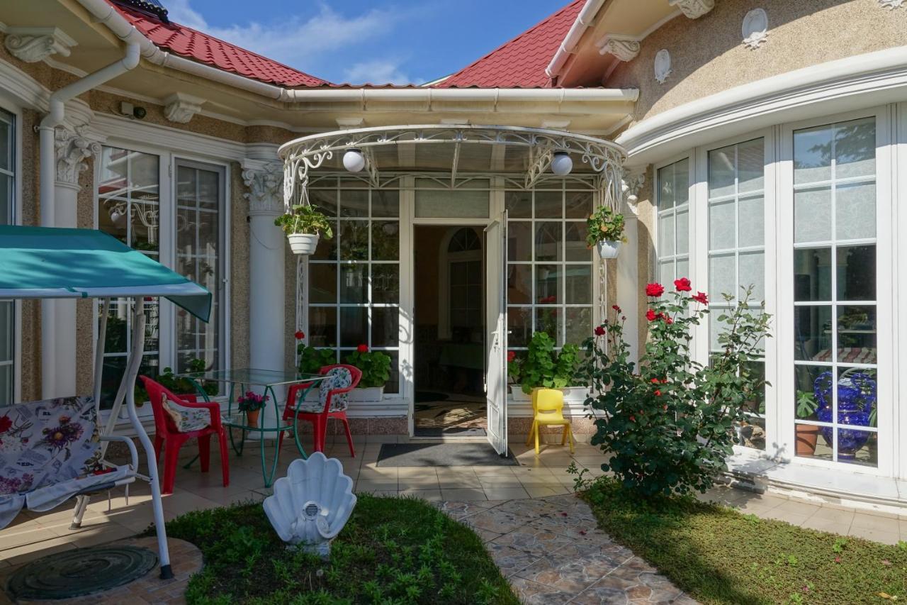 White House Apartments Odessa Ngoại thất bức ảnh