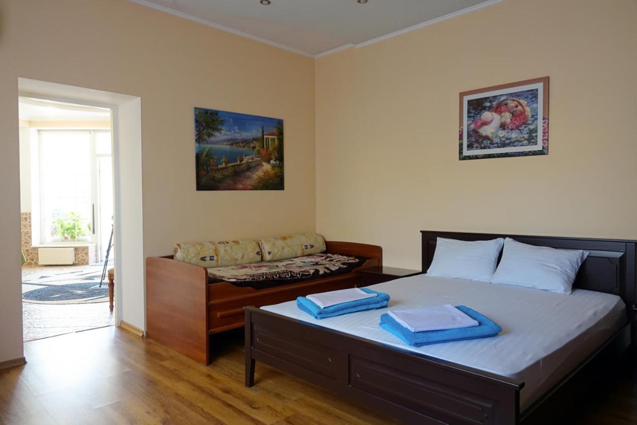 White House Apartments Odessa Ngoại thất bức ảnh