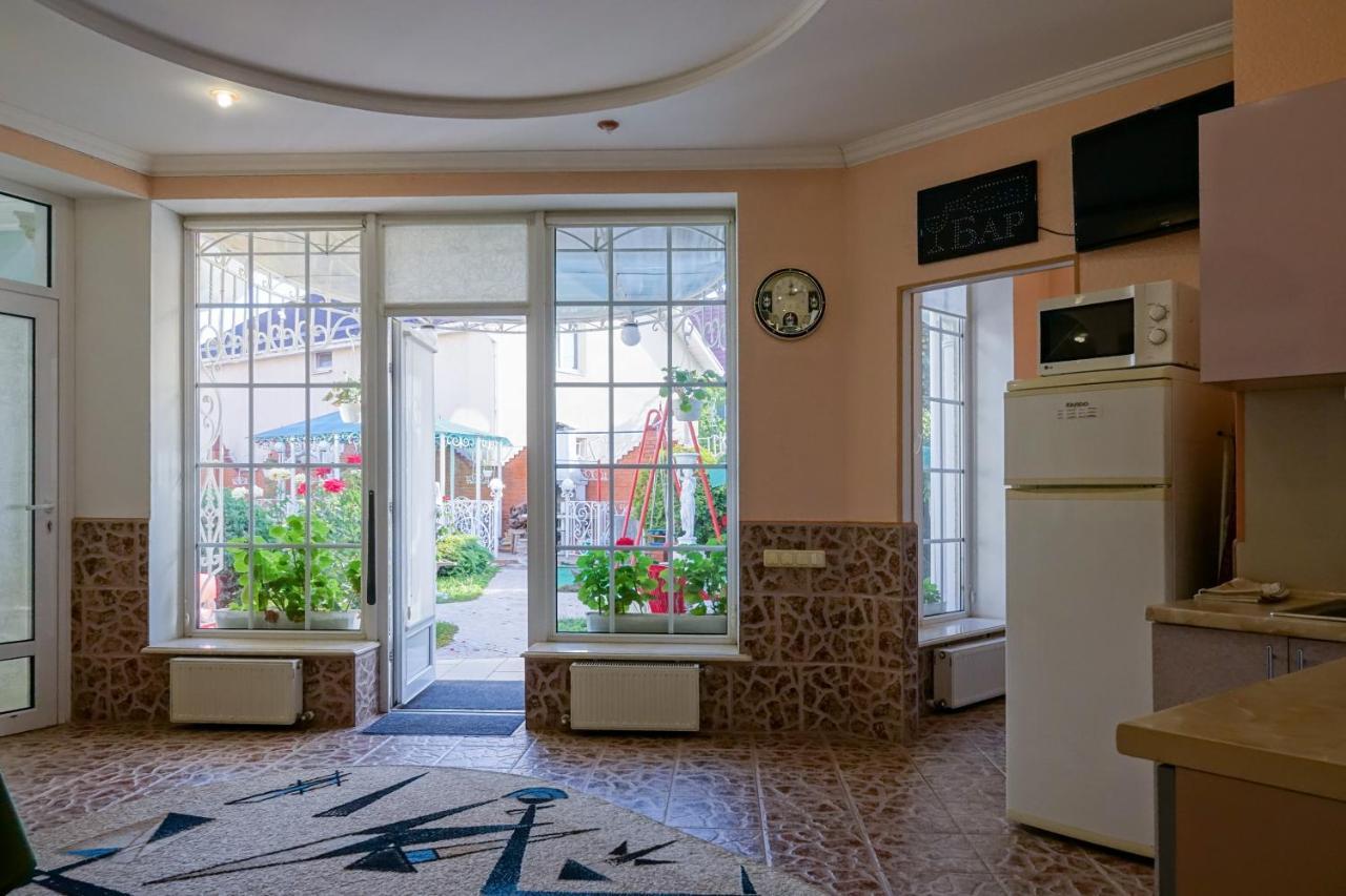 White House Apartments Odessa Ngoại thất bức ảnh