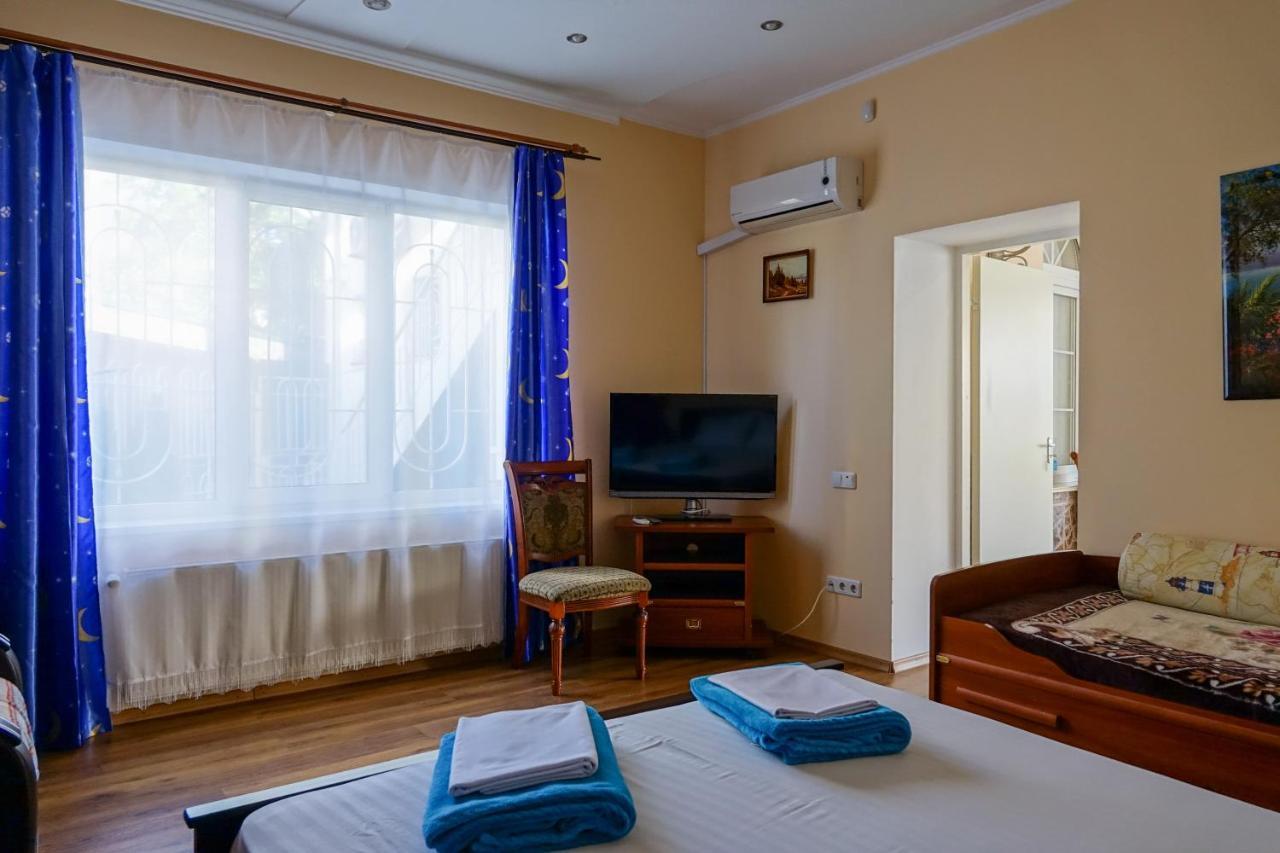 White House Apartments Odessa Ngoại thất bức ảnh