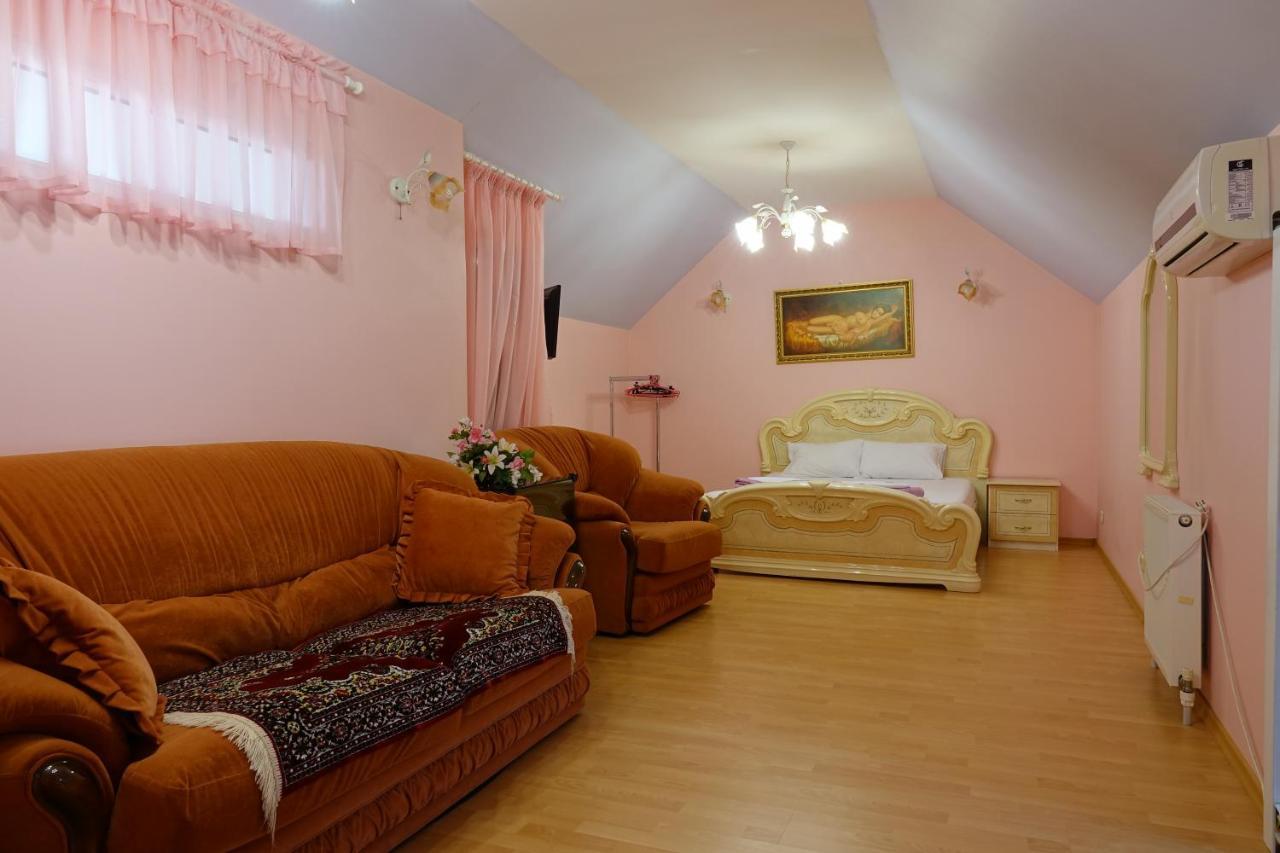 White House Apartments Odessa Ngoại thất bức ảnh