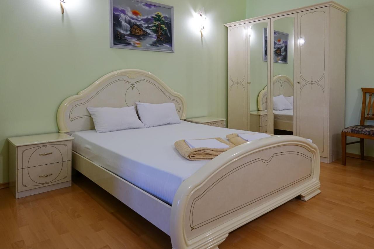 White House Apartments Odessa Ngoại thất bức ảnh