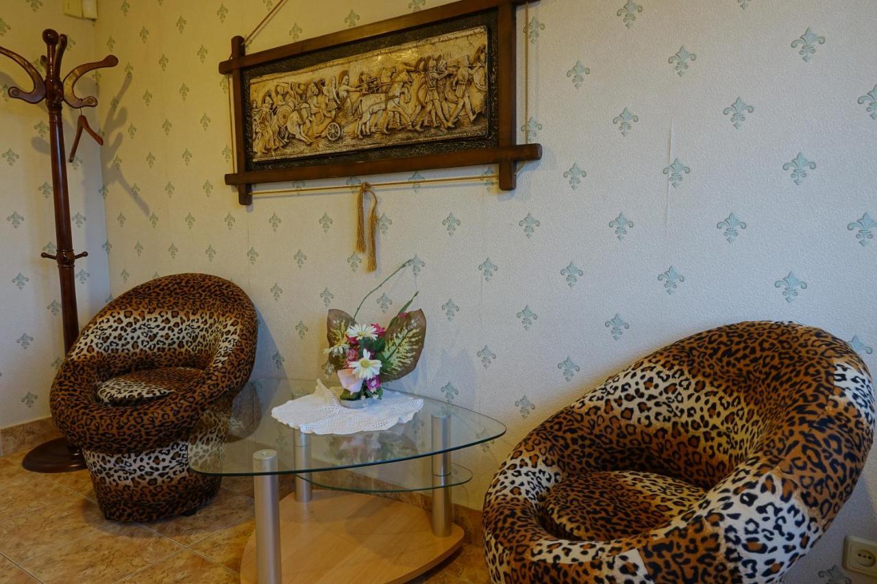 White House Apartments Odessa Ngoại thất bức ảnh