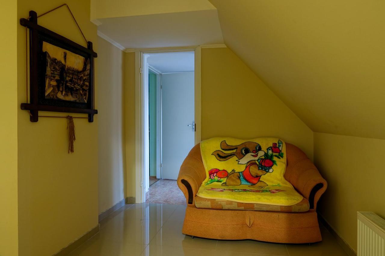 White House Apartments Odessa Ngoại thất bức ảnh