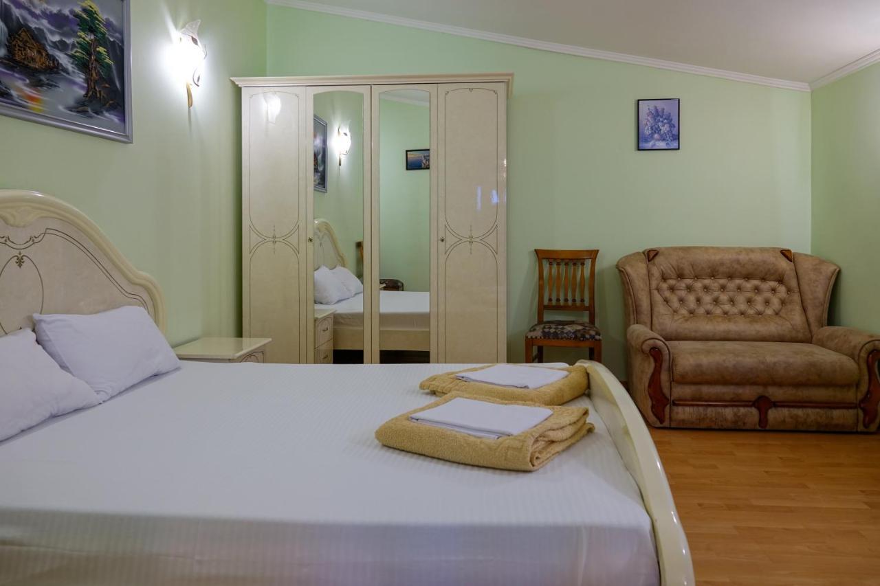 White House Apartments Odessa Ngoại thất bức ảnh